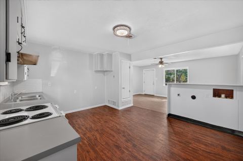301 Dellis Street, Terrell, TX 75160 — photo 3