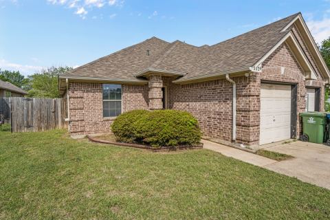 502 S Main Street B, Aubrey, TX 76227 — photo 2