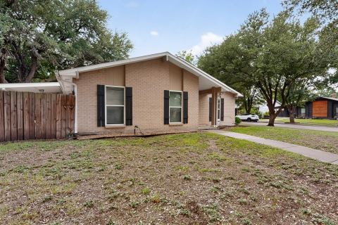 433 Solitude Drive, Garland, TX 75043 — photo 2