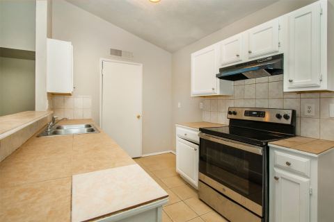 7062 Pineberry Road, Dallas, TX 75249 — photo 3