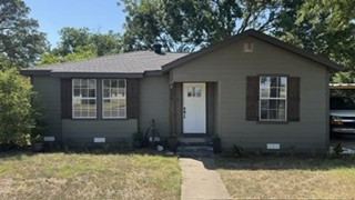 821 College Street, Cleburne