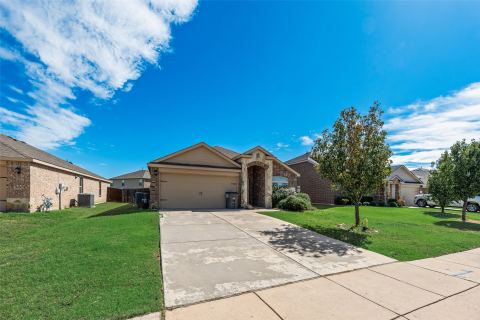 1405 Pampa Grass Drive, Princeton