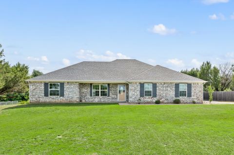 4000 Goliad Drive, Granbury, TX 76048 — photo 3