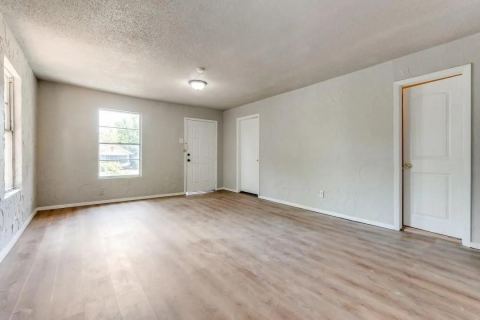 4404 Colonial Avenue, Dallas, TX 75215 — photo 2