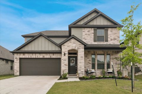 2024 Dovedale Drive, Forney