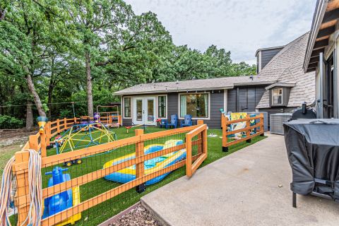 4505 Hunters Glen Court, Granbury