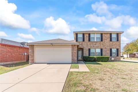 1429 Cherokee Rose Lane, Burleson