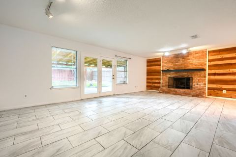 821 Prestwick Street, Bedford, TX 76022 — photo 3