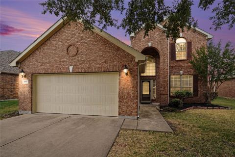 804 W Bend Boulevard, Burleson