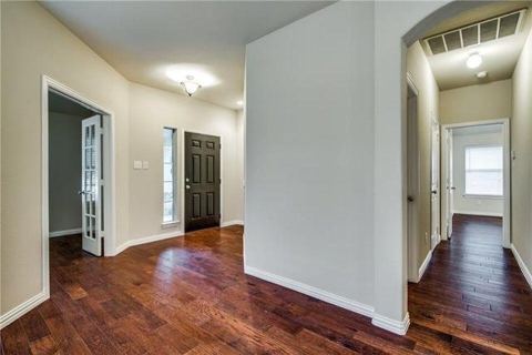 811 Creekside Drive, Little Elm, TX 75068 — photo 2