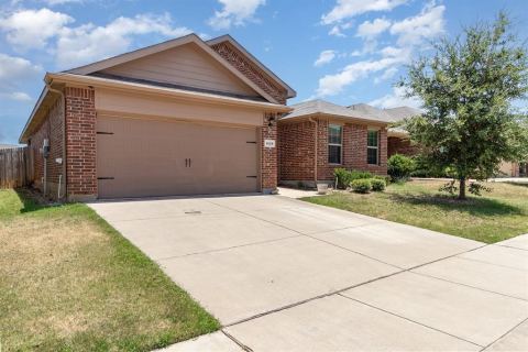 1629 Milledge Road, Fort Worth, TX 76120 — photo 2