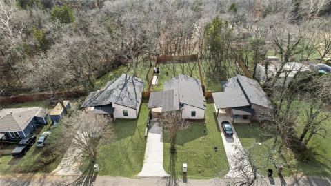 718 E Crawford Street, Denison, TX 75021 — photo 2