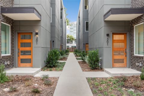 3915 N Hall Street 302, Dallas, TX 75219 — photo 2