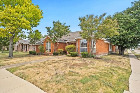 2416 Liles Lane, Mesquite, TX 75181 — photo 2