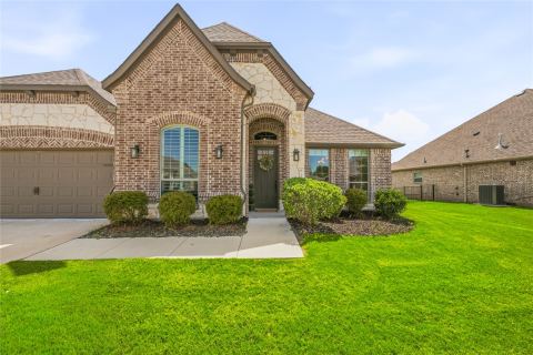 1086 Mickelson Drive, Granbury, TX 76048 — photo 2