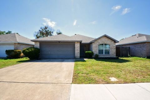 104 Camden Court, Irving, TX 75061 — photo 2