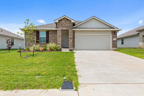 6929 Guadalupe Road, China Spring