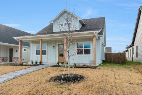 207 W 7th Street, Justin, TX 76247 — photo 2