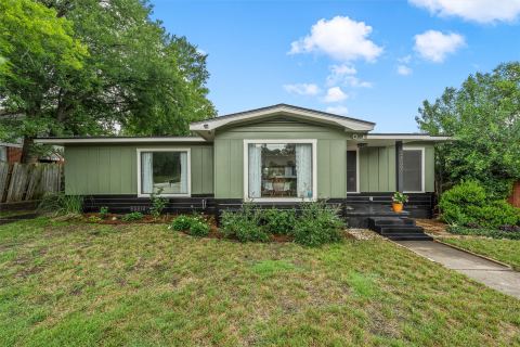 3709 Parkwood Street, Waco, TX 76710 — photo 2