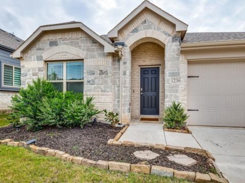 1236 Rosebush Road, Aubrey, TX 76227 — photo 2