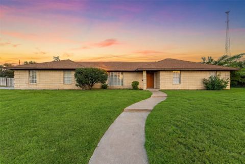 1825 Mahalia Drive, Waco