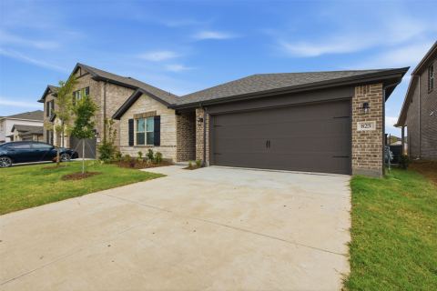 825 Birdie Drive, Little Elm, TX 75068 — photo 2