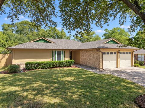 2336 Carlisle Court, Grand Prairie