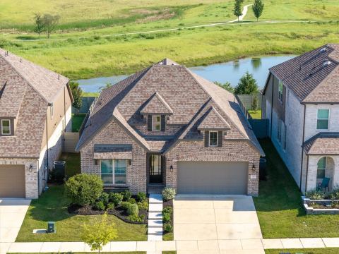 2404 Plover Lane, Argyle
