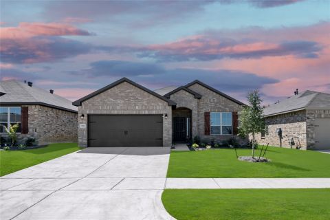 1913 Seminole Drive, Cleburne