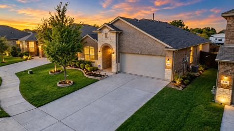 540 Dunmore Drive, Fort Worth, TX 76052 — photo 2