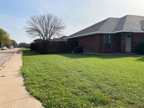 514 Amber Lane, DeSoto, TX 75115 — photo 2