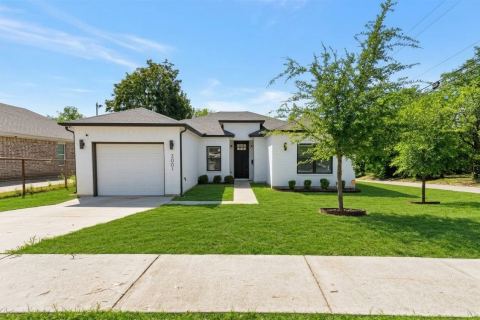 3001 Fernwood Avenue, Dallas
