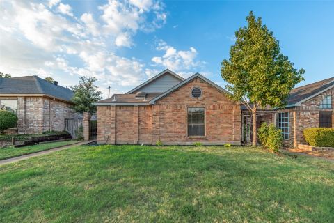 2525 W Oakdale Road, Irving
