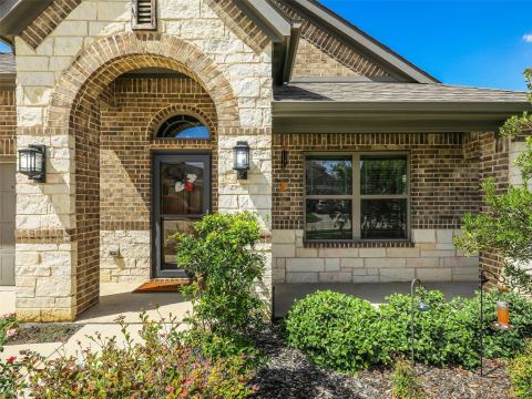 1916 Nightfall Drive, Venus, TX 76009 — photo 3