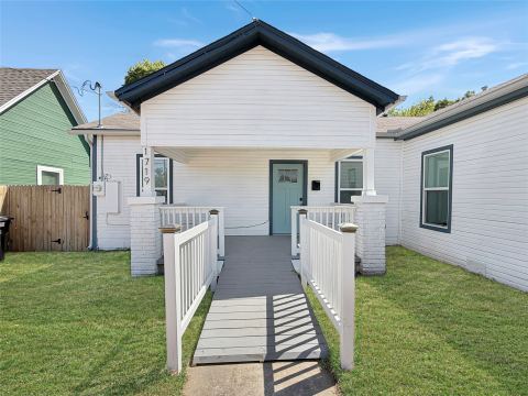 1719 25th Street, Fort Worth, TX 76164 — photo 2