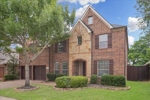 2407 Laguna Lane, Arlington