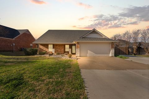 529 Mckittrick Court, Godley