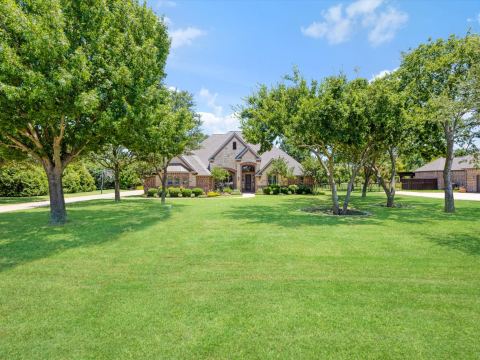 1820 Blue Forest Drive, Prosper