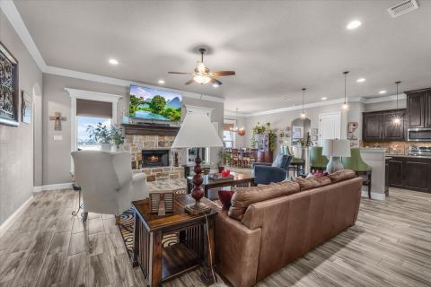 139 Stanford Lane, Springtown, TX 76082 — photo 3