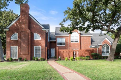 5104 Forestlake Court, Arlington, TX 76017 — photo 2