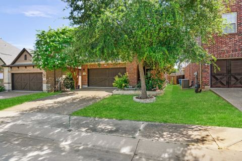 220 Sir Brine Drive, Lewisville