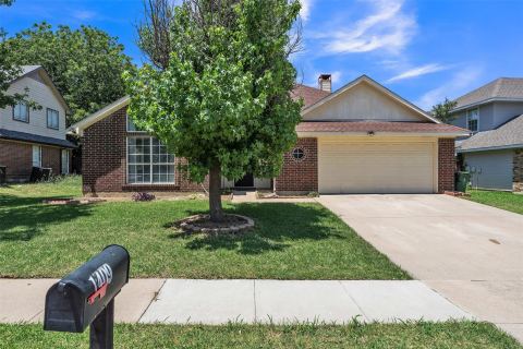 1409 Prentice Street, Arlington, TX 76018 — photo 2