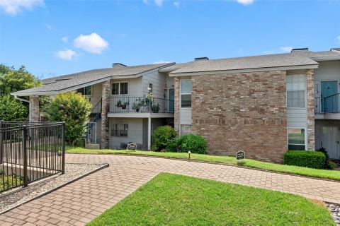 2905 Lake Shore Drive 204, Waco, TX 76708 — photo 2