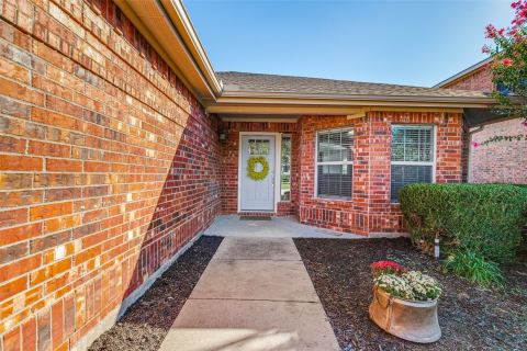 5825 Quicksilver Drive, McKinney, TX 75070 — photo 2