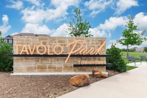 7416 Fiore Drive, Fort Worth