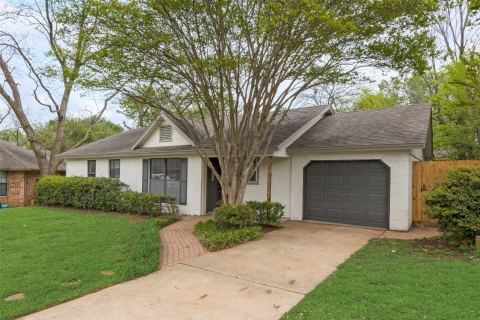 907 Melanie Lane, Keene, TX 76059 — photo 3