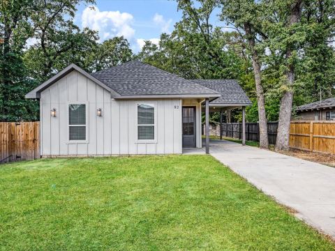 82 Indian Harbor Drive, Mabank