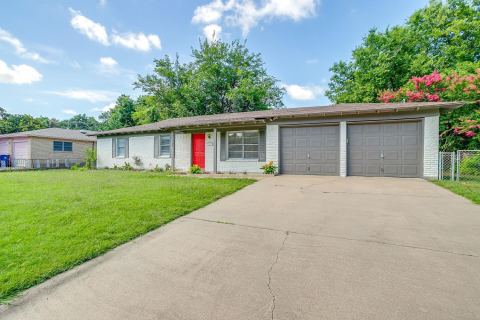 128 SE Robert Street, Burleson, TX 76028 — photo 3