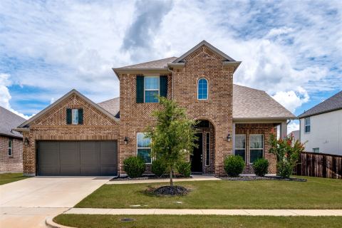 1109 Almond Drive, Forney
