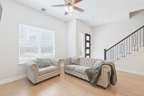 2917 Troutt Drive, Carrollton, TX 75010 — photo 3